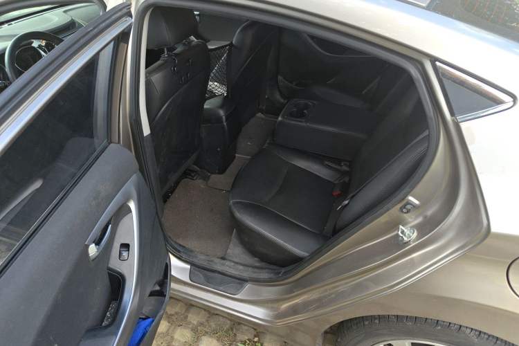 Used Hyundai Elantra (5th Generation / Langdong) 2016 1.6L Automatic Prestige Model Left Rear Seat