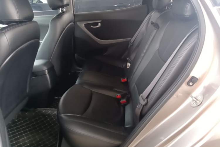 Used Hyundai Elantra (5th Generation / Langdong) 2016 1.6L Automatic Prestige Model Left Rear Seat