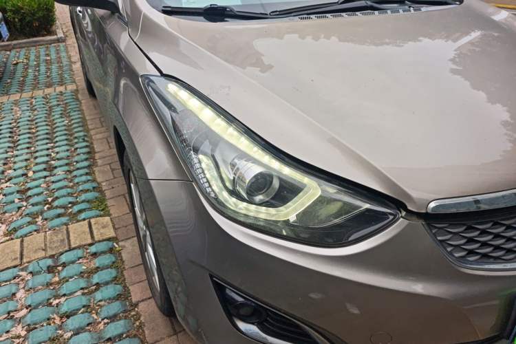 Used Hyundai Elantra (5th Generation / Langdong) 2016 1.6L Automatic Prestige Model Right Front Headlight