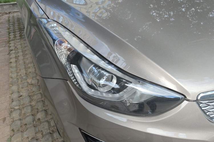 Used Hyundai Elantra (5th Generation / Langdong) 2016 1.6L Automatic Prestige Model Right Front Headlight