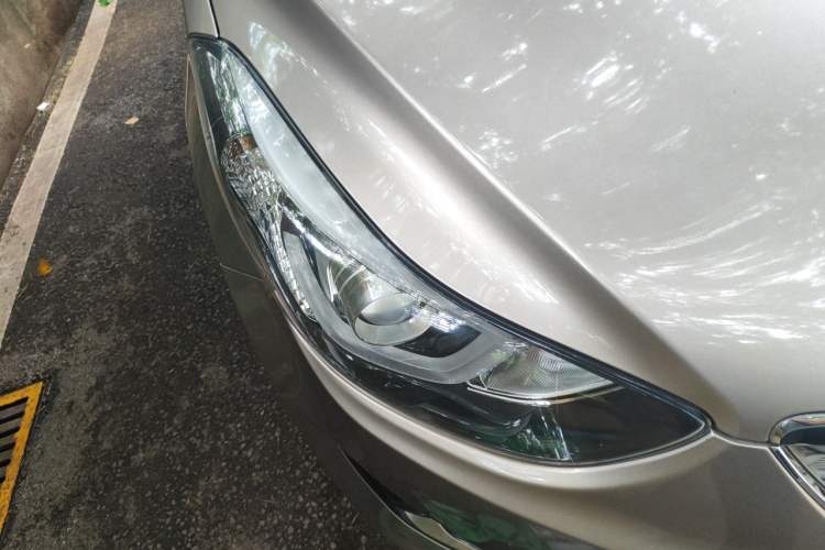 Used Hyundai Elantra (5th Generation / Langdong) 2016 1.6L Automatic Smart Version Right Front Headlight