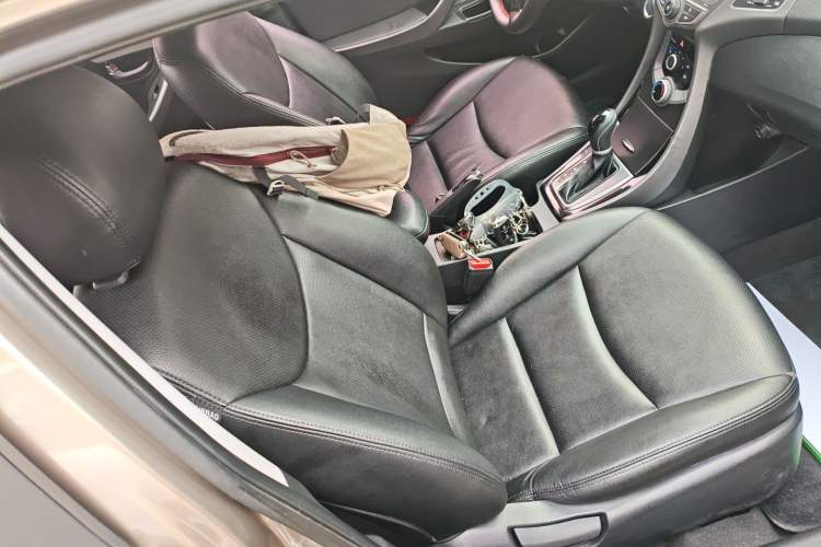 Used Hyundai Elantra (5th Generation / Langdong) 2016 1.6L Automatic Prestige Model Right Front Seat