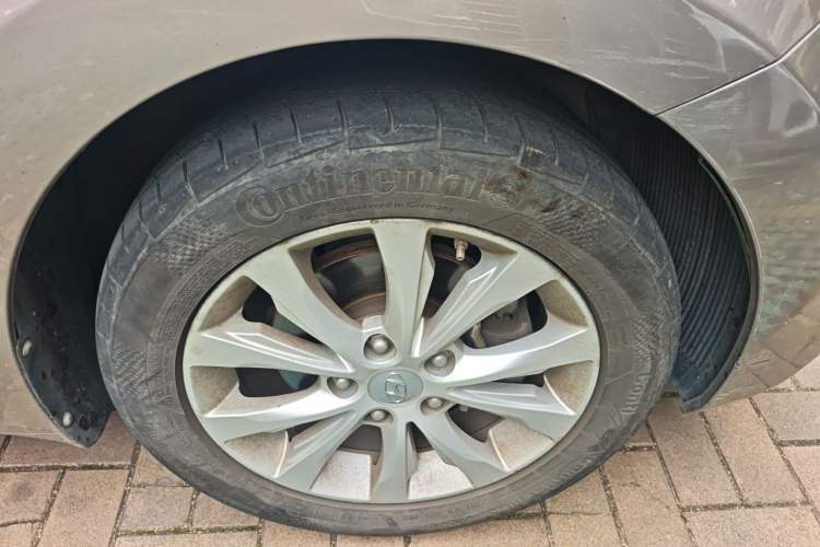 Used Hyundai Elantra (5th Generation / Langdong) 2016 1.6L Automatic Prestige Model Right Front Wheel Hub
