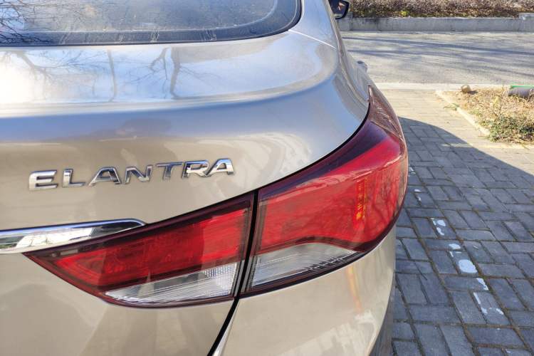 Used Hyundai Elantra (5th Generation / Langdong) 2016 1.6L Automatic Prestige Model Right Rear Taillight