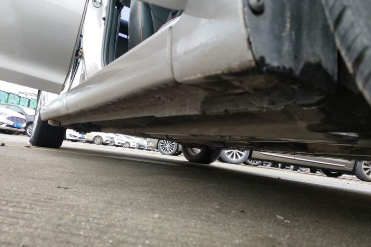 Used Hyundai Elantra (5th Generation / Langdong) 2016 1.6L Automatic Prestige Model Right Side Sill