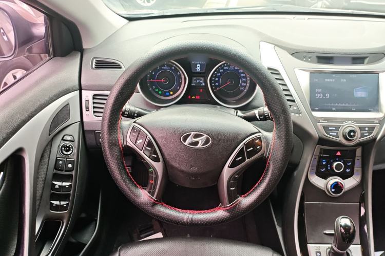 Used Hyundai Elantra (5th Generation / Langdong) 2016 1.6L Automatic Prestige Model Steering Wheel