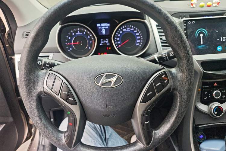 Used Hyundai Elantra (5th Generation / Langdong) 2016 1.6L Automatic Prestige Model Steering Wheel