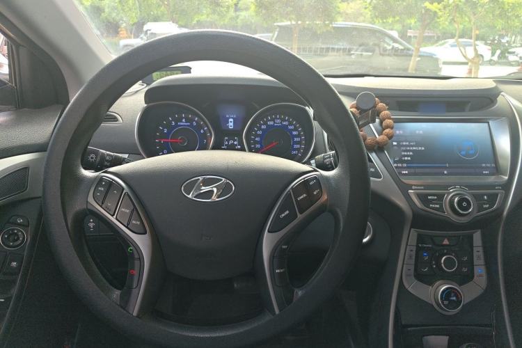 Used Hyundai Elantra (5th Generation / Langdong) 2016 1.6L Automatic Prestige Model Steering Wheel