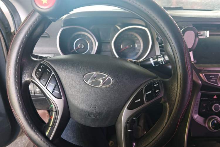 Used Hyundai Elantra (5th Generation / Langdong) 2016 1.6L Automatic Prestige Model Steering Wheel