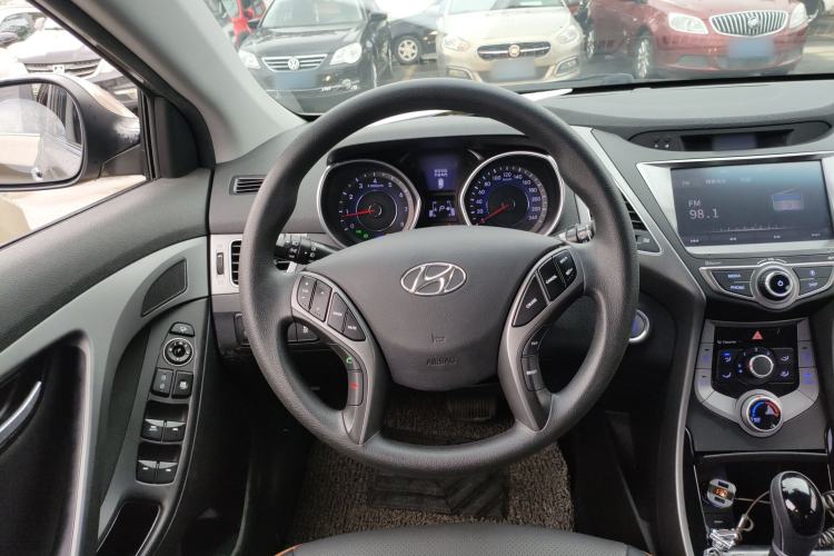 Used Hyundai Elantra (5th Generation / Langdong) 2016 1.6L Automatic Prestige Model Steering Wheel