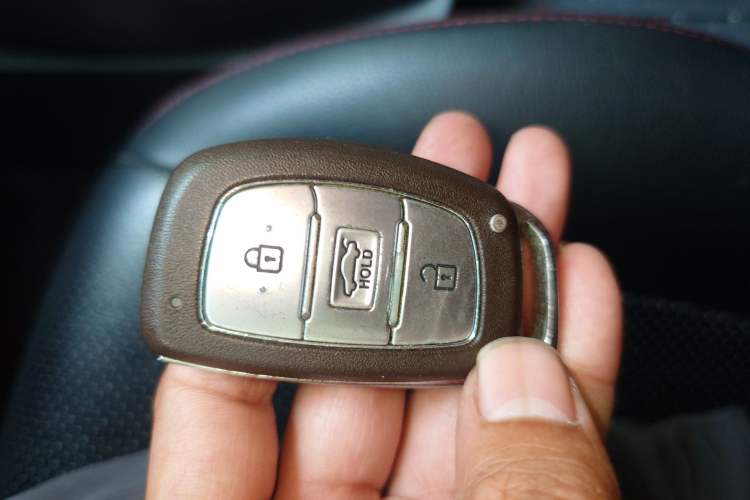 Used Hyundai Elantra (5th Generation / Langdong) 2016 1.6L Automatic Prestige Model Vehicle Key