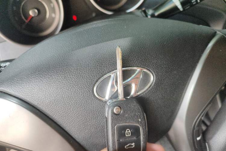 Used Hyundai Elantra (5th Generation / Langdong) 2016 1.6L Automatic Smart Version Vehicle Key