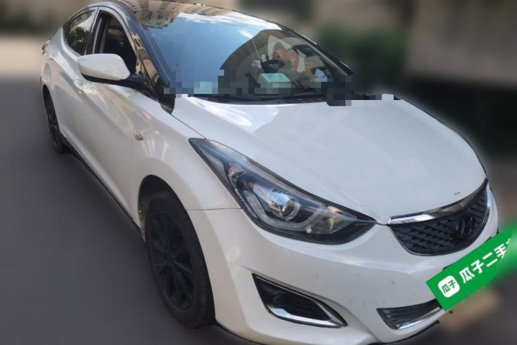 Used Hyundai Elantra (5th Generation / Langdong) 2016 1.6L Automatic Smart Version Front Right 45 Deg