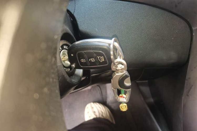 Used Hyundai Elantra (5th Generation / Langdong) 2016 1.6L Automatic Smart Version Vehicle Key