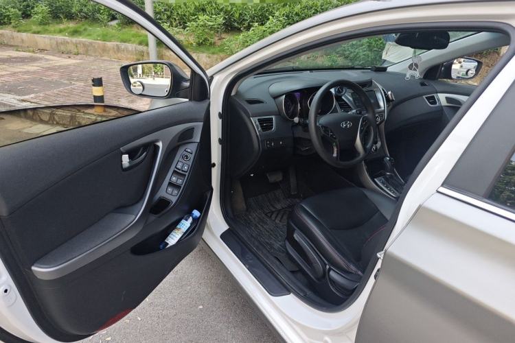 Used Hyundai Elantra (5th Generation / Langdong) 2016 1.6L Automatic Prestige Model Driver Seat
