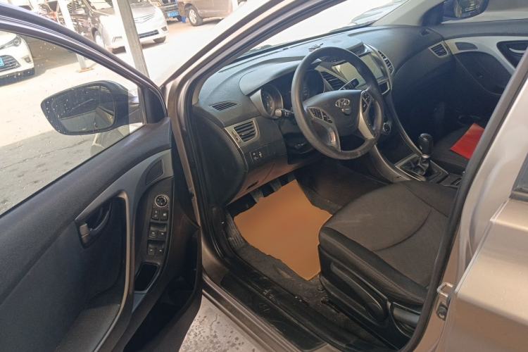 Used Hyundai Elantra (5th Generation / Langdong) 2016 1.6L Manual Fashion Edition Driver Seat