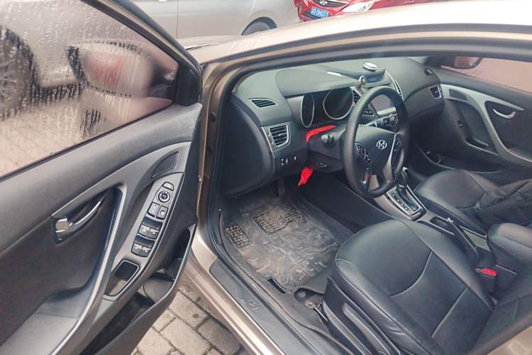 Used Hyundai Elantra (5th Generation / Langdong) 2016 1.6L Automatic Prestige Model Driver Seat