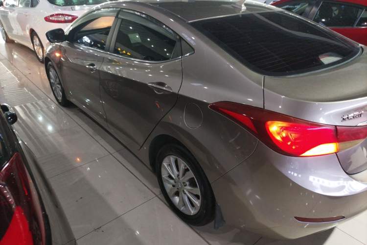 Used Hyundai Elantra (5th Generation / Langdong) 2016 1.6L Automatic Prestige Model Exterior 3