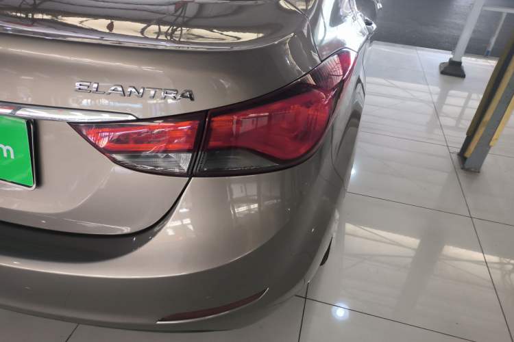 Used Hyundai Elantra (5th Generation / Langdong) 2016 1.6L Automatic Smart Version Exterior 3