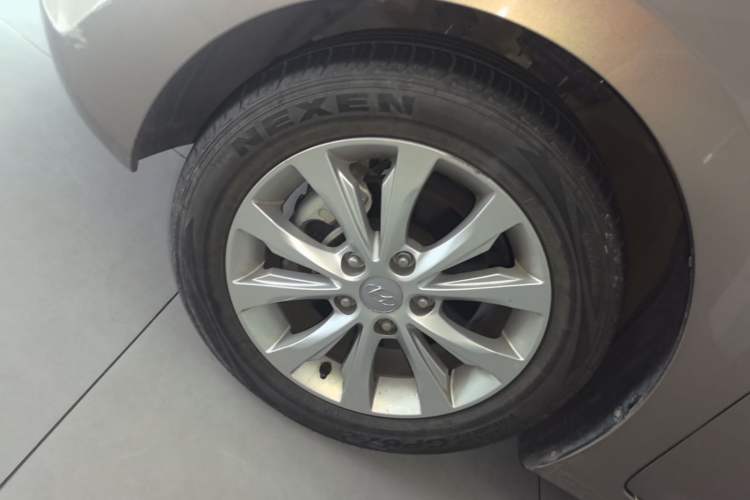 Used Hyundai Elantra (5th Generation / Langdong) 2016 1.6L Automatic Prestige Model Exterior 4