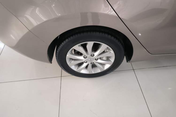 Used Hyundai Elantra (5th Generation / Langdong) 2016 1.6L Automatic Smart Version Exterior 5