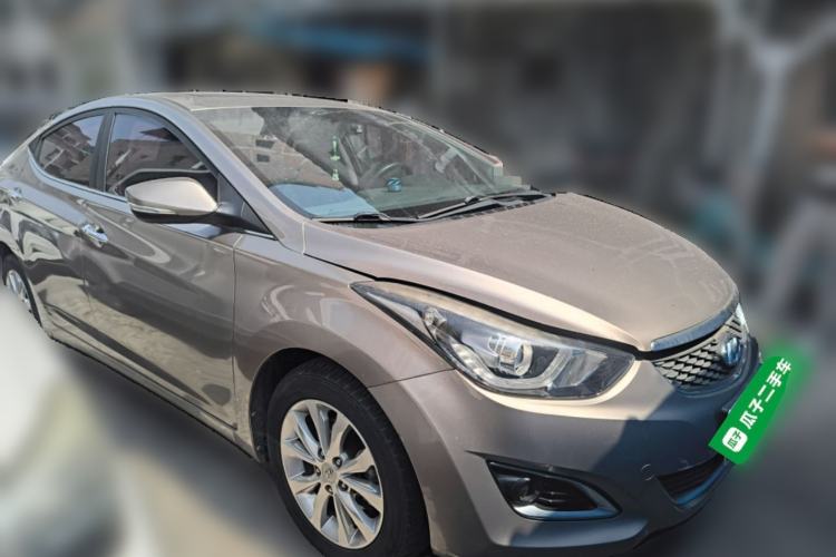 Used Hyundai Elantra (5th Generation / Langdong) 2016 1.6L Automatic Smart Version Front Right 45 Deg