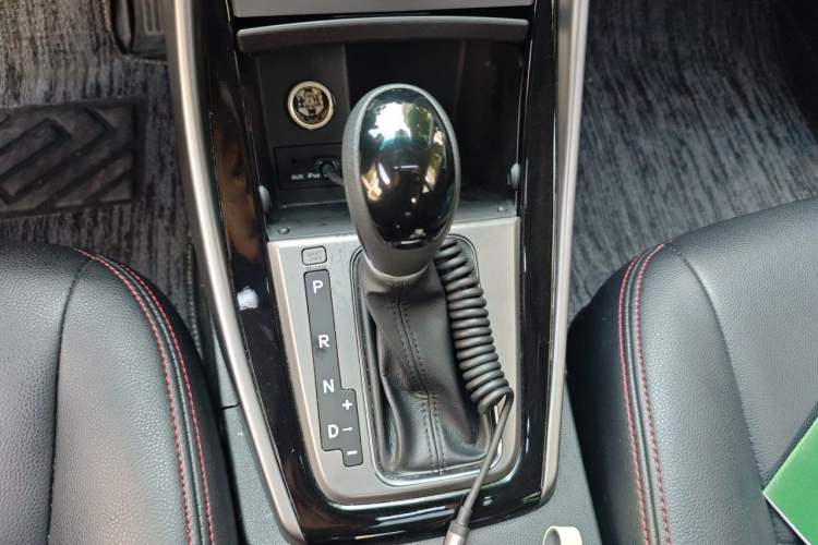 Used Hyundai Elantra (5th Generation / Langdong) 2016 1.6L Automatic Prestige Model Gear Lever