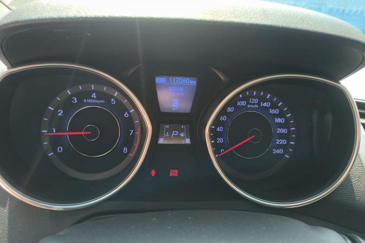 Used Hyundai Elantra (5th Generation / Langdong) 2016 1.6L Automatic Smart Version Instrument Cluster