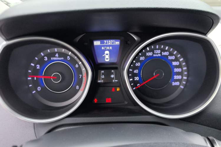 Used Hyundai Elantra (5th Generation / Langdong) 2016 1.6L Manual Luxury Model Instrument Cluster