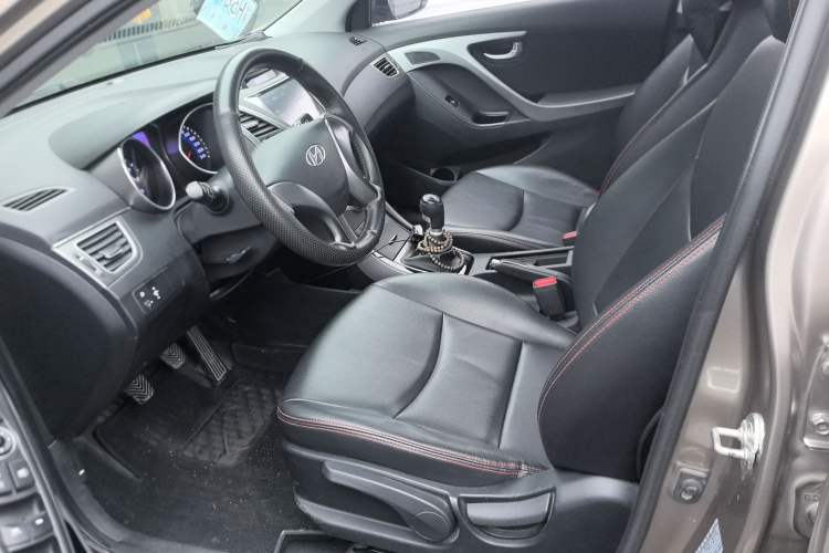 Used Hyundai Elantra (5th Generation / Langdong) 2016 1.6L Manual Luxury Model Left Front Seat