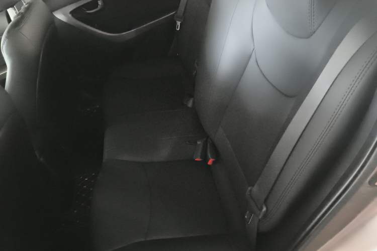 Used Hyundai Elantra (5th Generation / Langdong) 2016 1.6L Automatic Smart Version Left Rear Seat