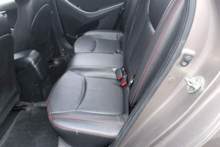 Used Hyundai Elantra (5th Generation / Langdong) 2016 1.6L Manual Luxury Model Left Rear Seat