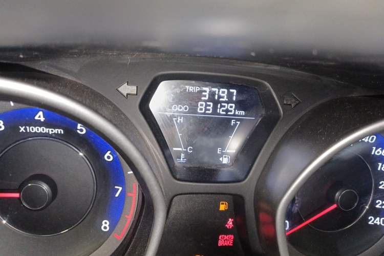 Used Hyundai Elantra (5th Generation / Langdong) 2016 1.6L Manual Fashion Edition Odometer Close Up