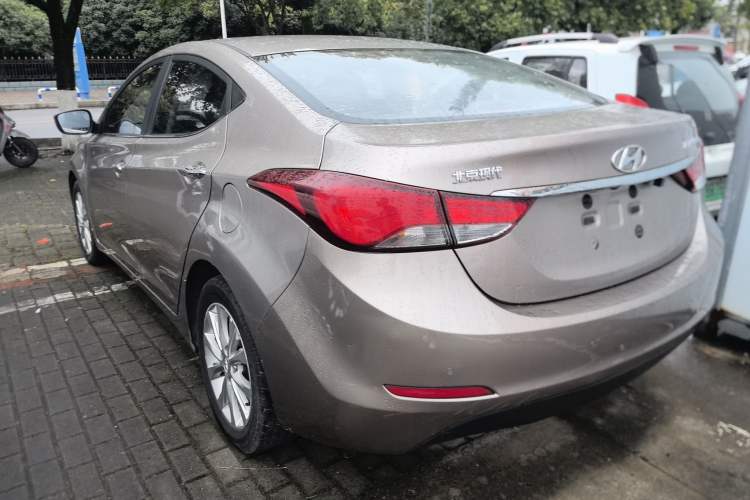 Used Hyundai Elantra (5th Generation / Langdong) 2016 1.6L Manual Luxury Model Rear Left 45 Deg
