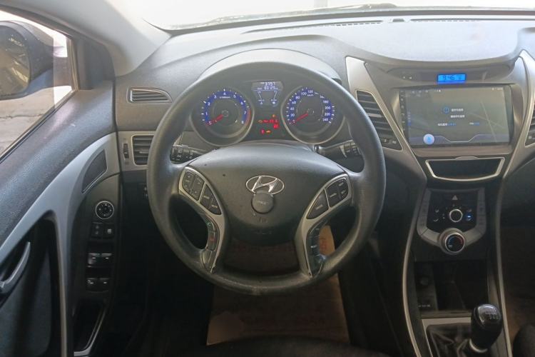 Used Hyundai Elantra (5th Generation / Langdong) 2016 1.6L Manual Fashion Edition Steering Wheel