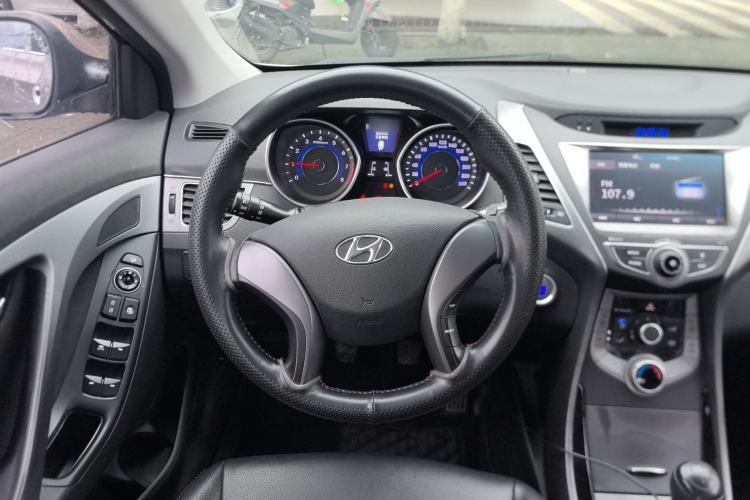 Used Hyundai Elantra (5th Generation / Langdong) 2016 1.6L Manual Luxury Model Steering Wheel