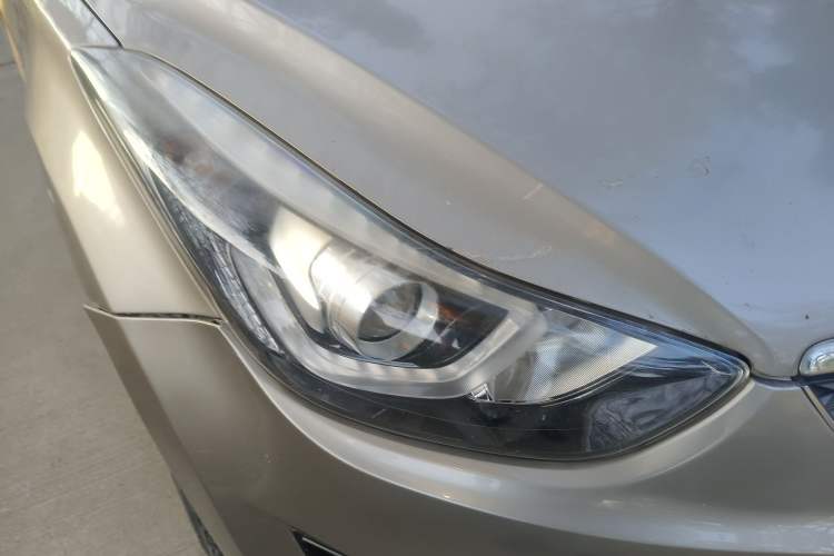 Used Hyundai Elantra (5th Generation / Langdong) 2016 1.6L Automatic Prestige Model Right Front Headlight
