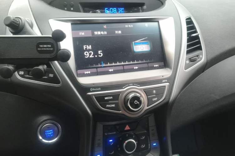 Used Hyundai Elantra (5th Generation / Langdong) 2016 1.6L Automatic Prestige Model Audio And AC Panel
