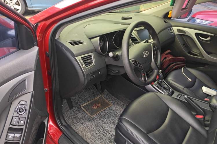 Used Hyundai Elantra (5th Generation / Langdong) 2016 1.6L Automatic Prestige Model Driver Seat