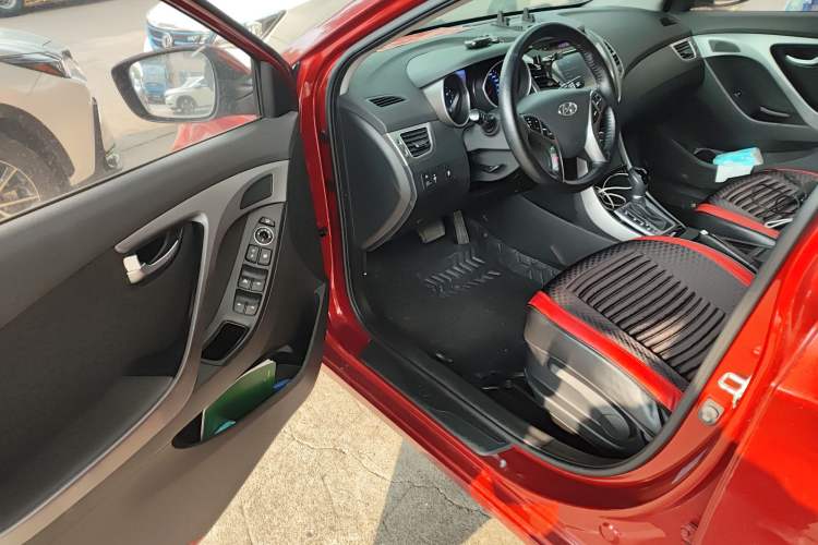 Used Hyundai Elantra (5th Generation / Langdong) 2016 1.6L Automatic Prestige Model Driver Seat