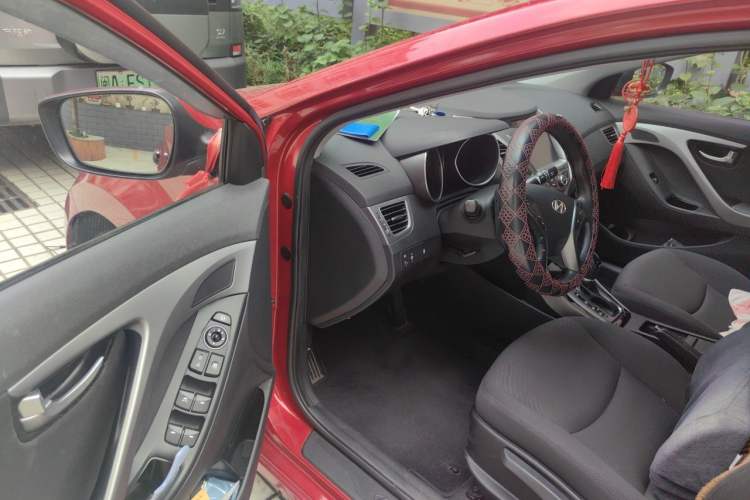 Used Hyundai Elantra (5th Generation / Langdong) 2016 1.6L Automatic Prestige Model Driver Seat