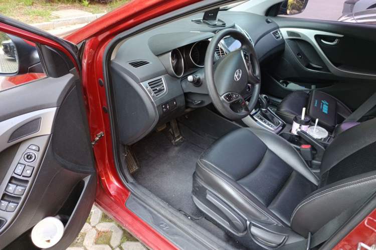 Used Hyundai Elantra (5th Generation / Langdong) 2016 1.6L Automatic Prestige Model Driver Seat