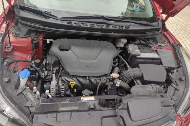 Used Hyundai Elantra (5th Generation / Langdong) 2016 1.6L Automatic Prestige Model Engine Bay
