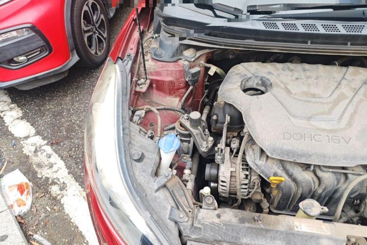 Used Hyundai Elantra (5th Generation / Langdong) 2016 1.6L Automatic Prestige Model Engine Bay Right