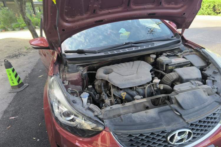 Used Hyundai Elantra (5th Generation / Langdong) 2016 1.6L Automatic Prestige Model Engine Bay Right