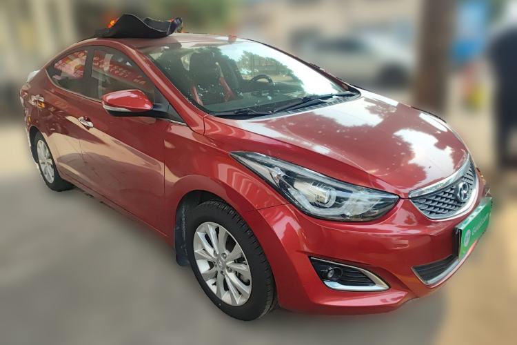Used Hyundai Elantra (5th Generation / Langdong) 2016 1.6L Automatic Prestige Model Front Right 45 Deg