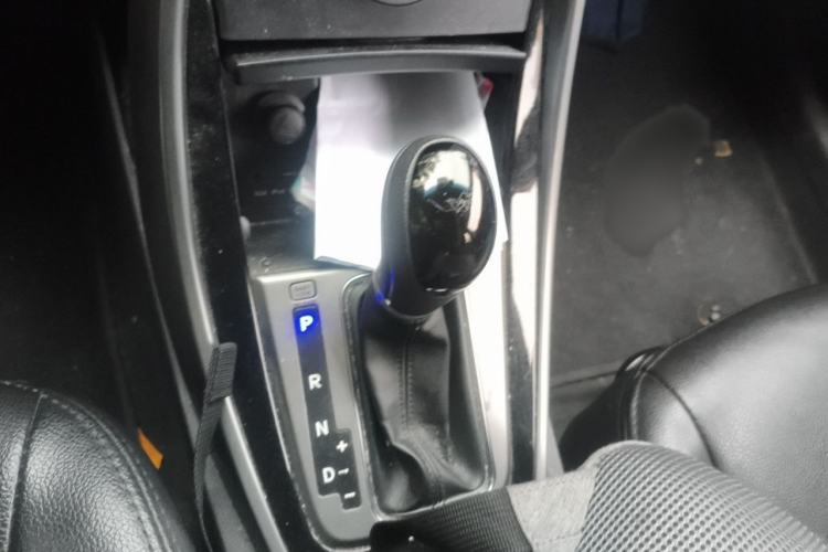 Used Hyundai Elantra (5th Generation / Langdong) 2016 1.6L Automatic Prestige Model Gear Lever