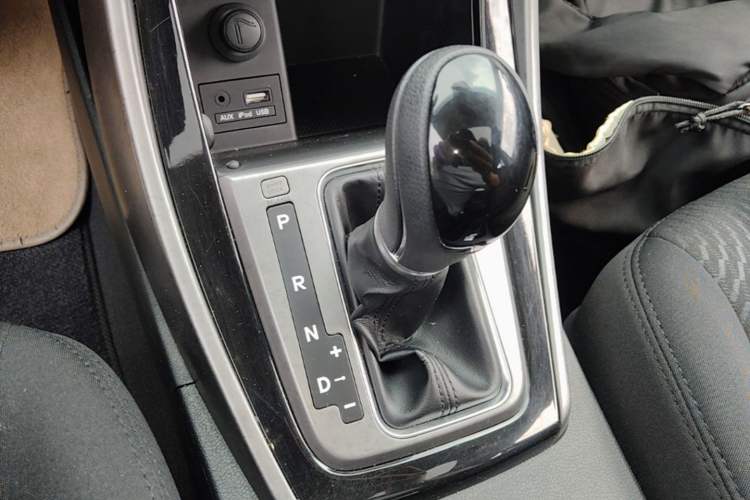Used Hyundai Elantra (5th Generation / Langdong) 2016 1.6L Automatic Prestige Model Gear Lever