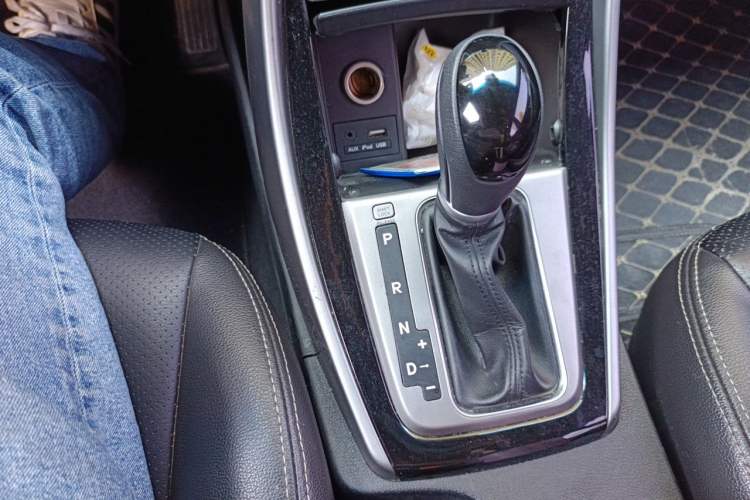 Used Hyundai Elantra (5th Generation / Langdong) 2016 1.6L Automatic Prestige Model Gear Lever