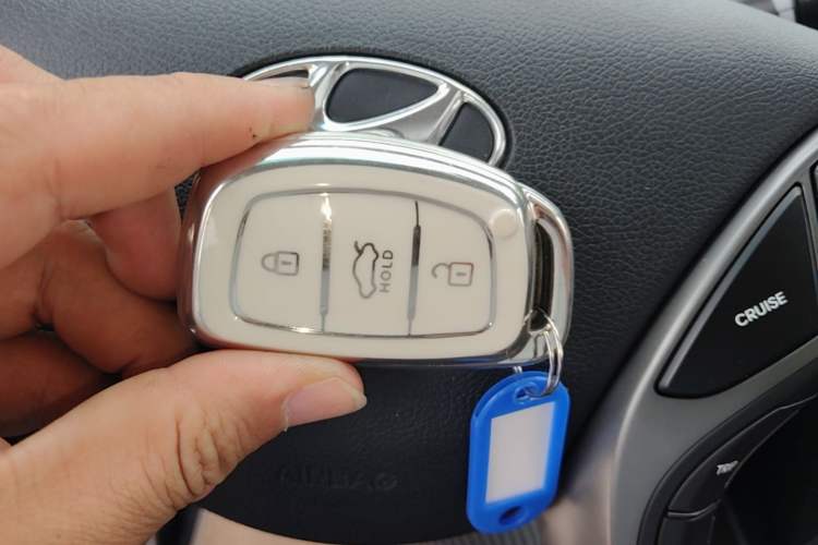 Used Hyundai Elantra (5th Generation / Langdong) 2016 1.6L Automatic Prestige Model Interior 1